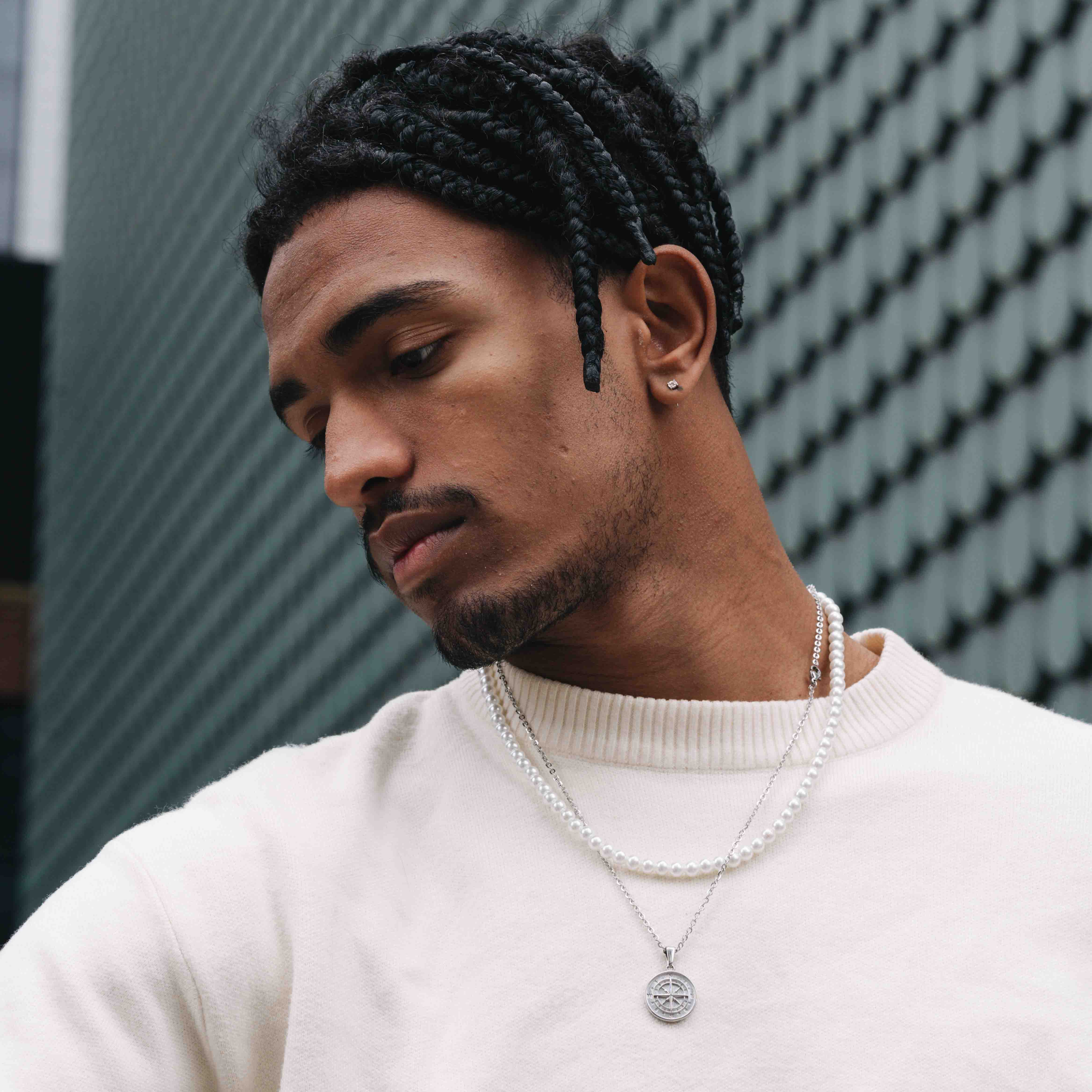 Compass Pendant (White Gold)