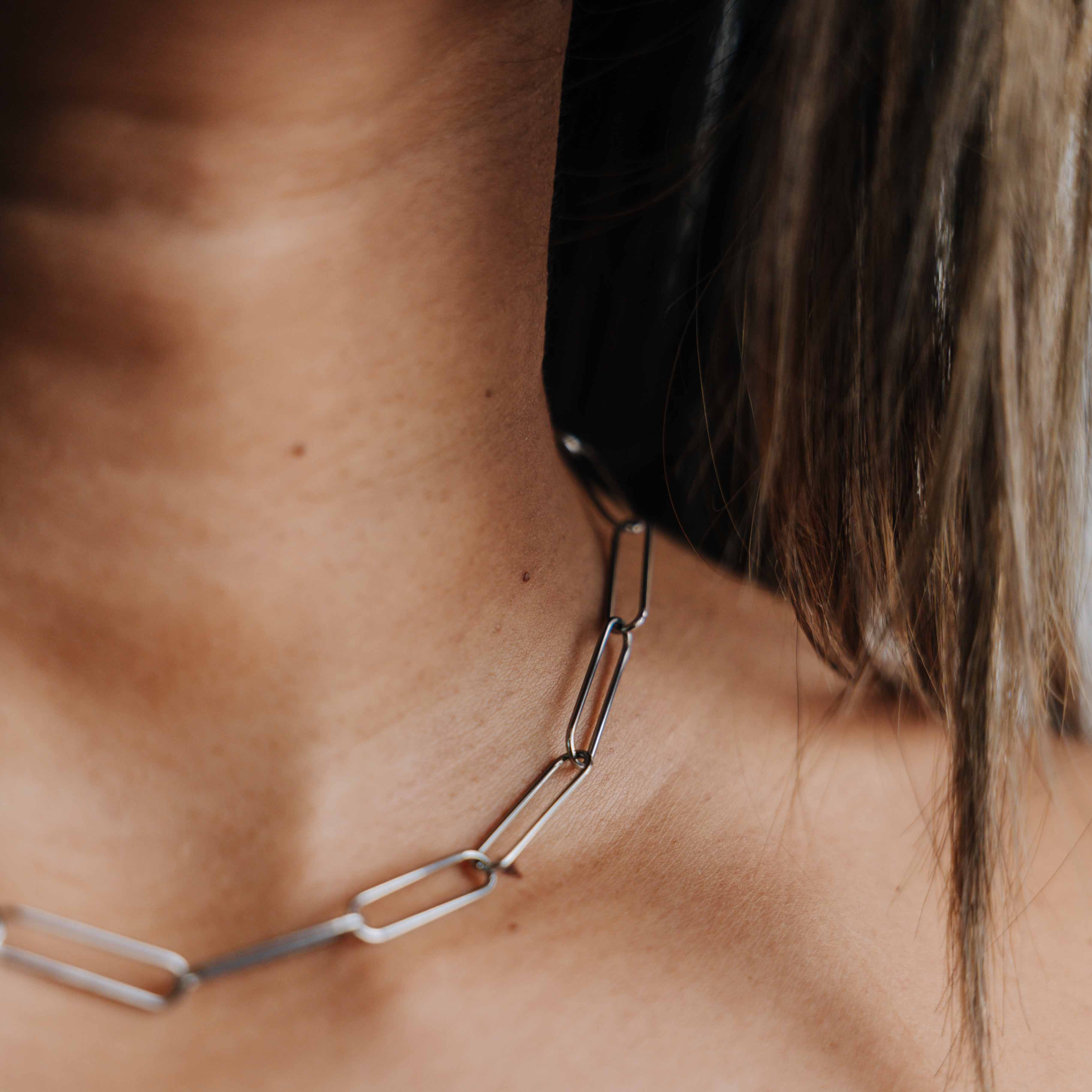 Women's Paperclip Chain (White Gold)