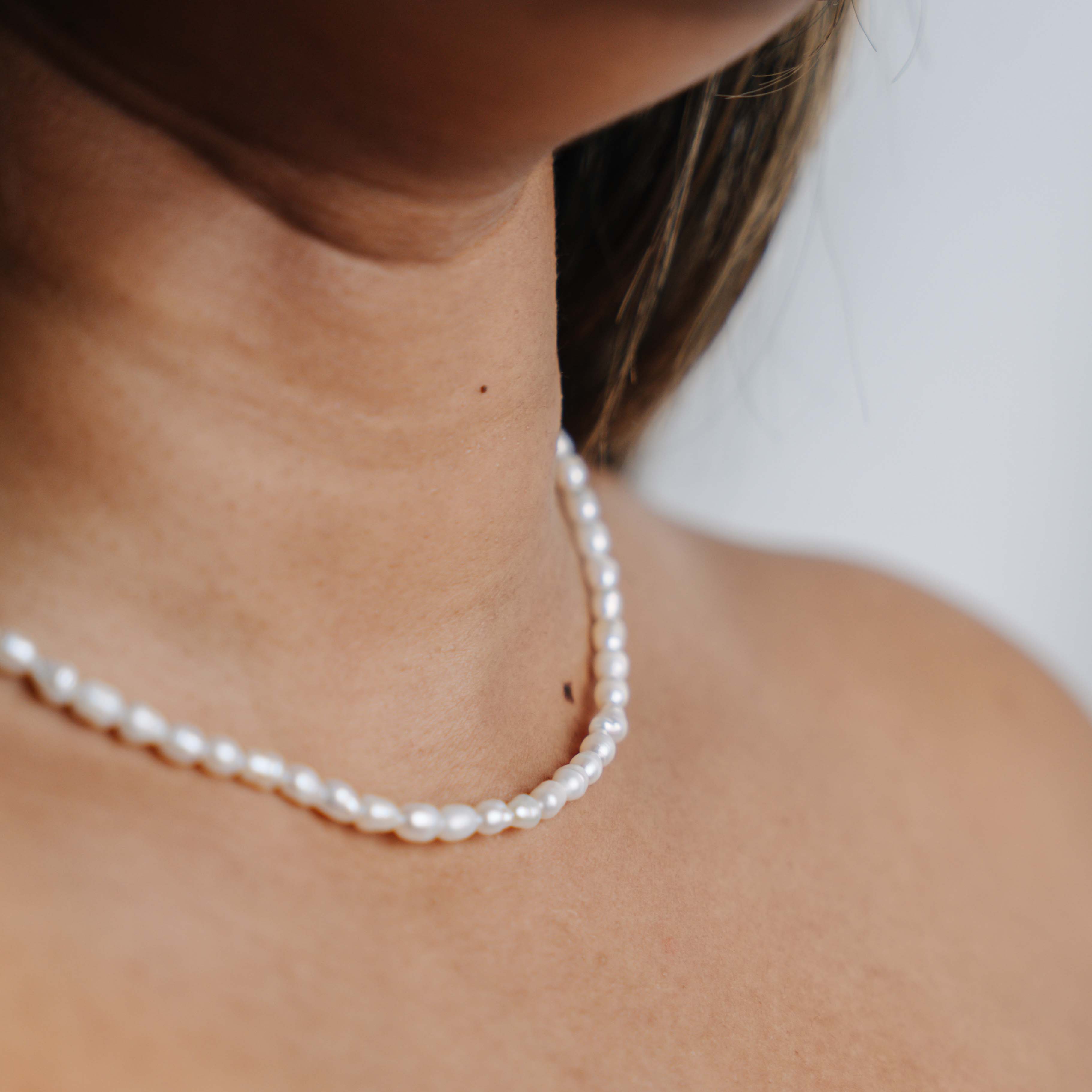 Freshwater Pearl Necklace (White Gold)