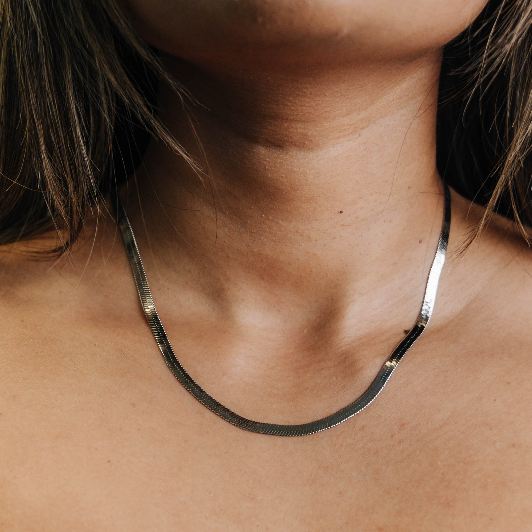 Herringbone Chain (White Gold)
