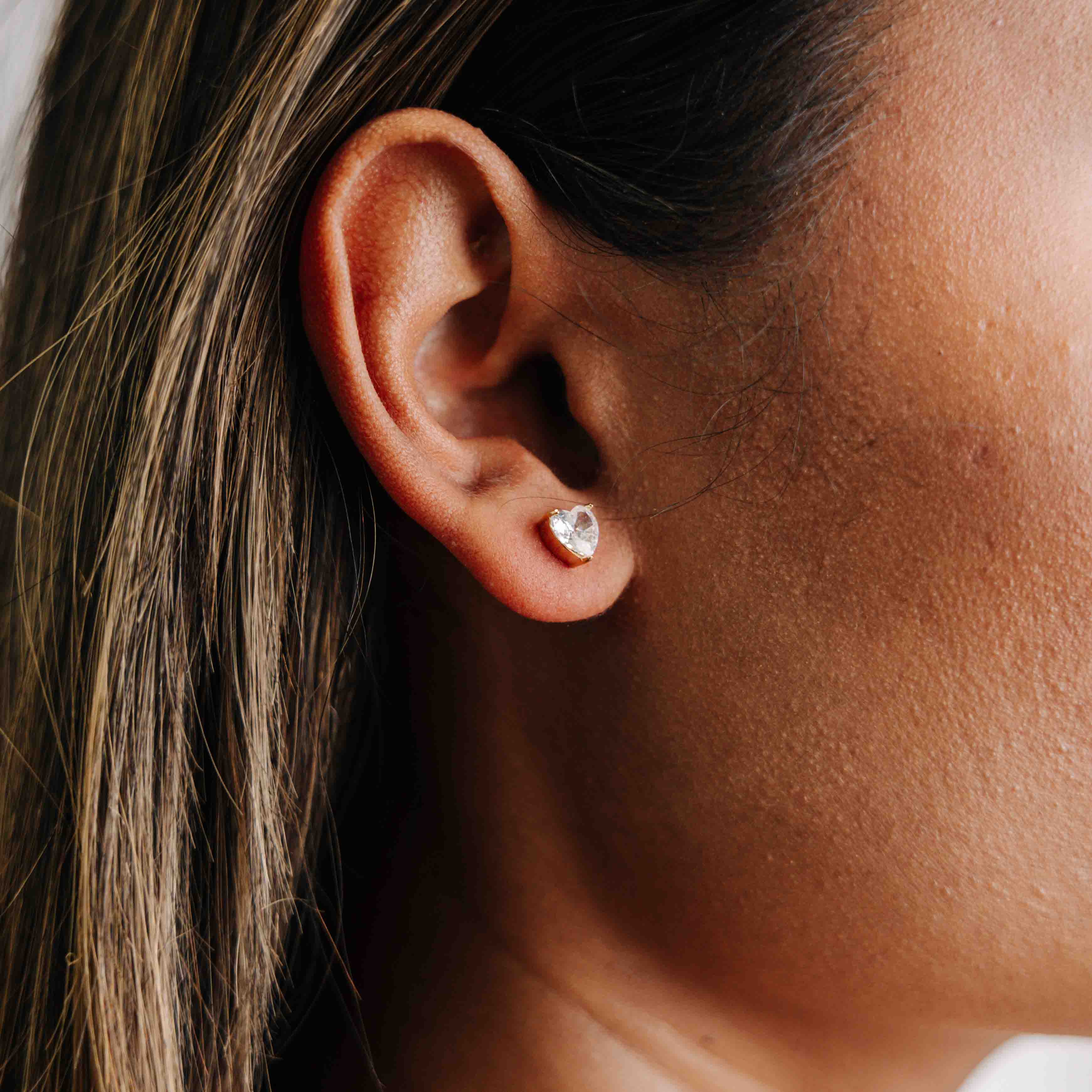 Mae Heart Earrings (Gold)