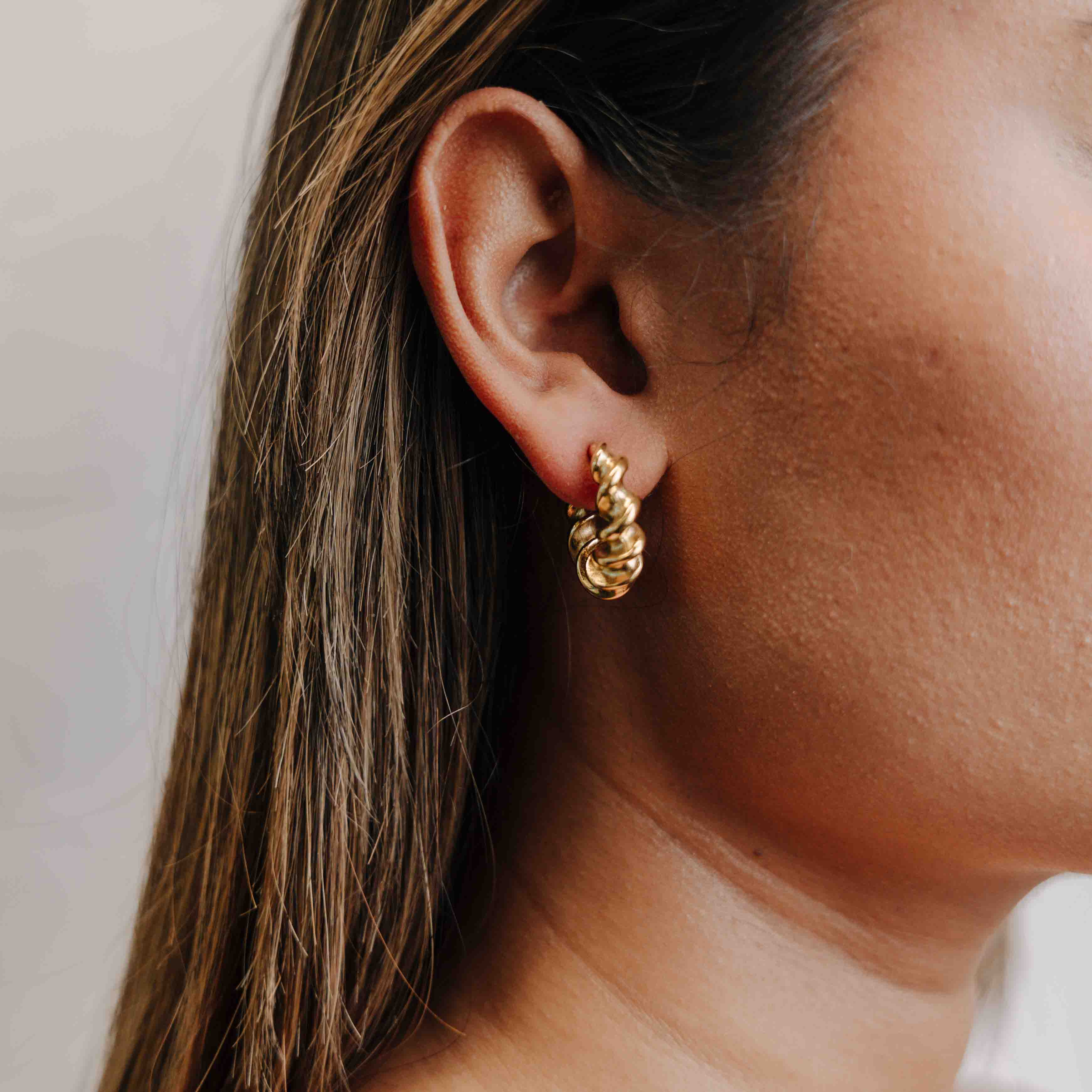 Cora Earrings (Gold)
