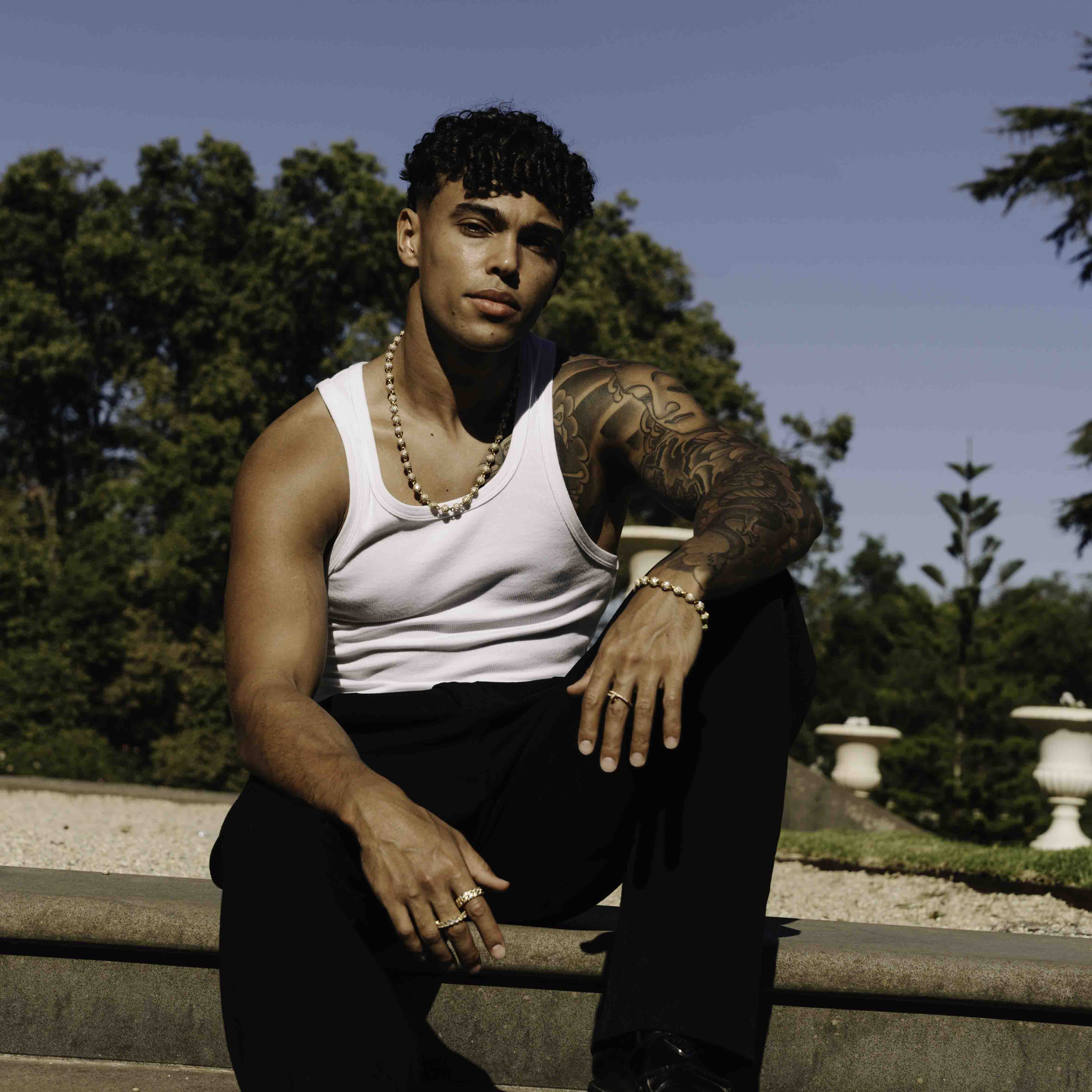 Iced Ball Pendant Set (Gold) 6mm