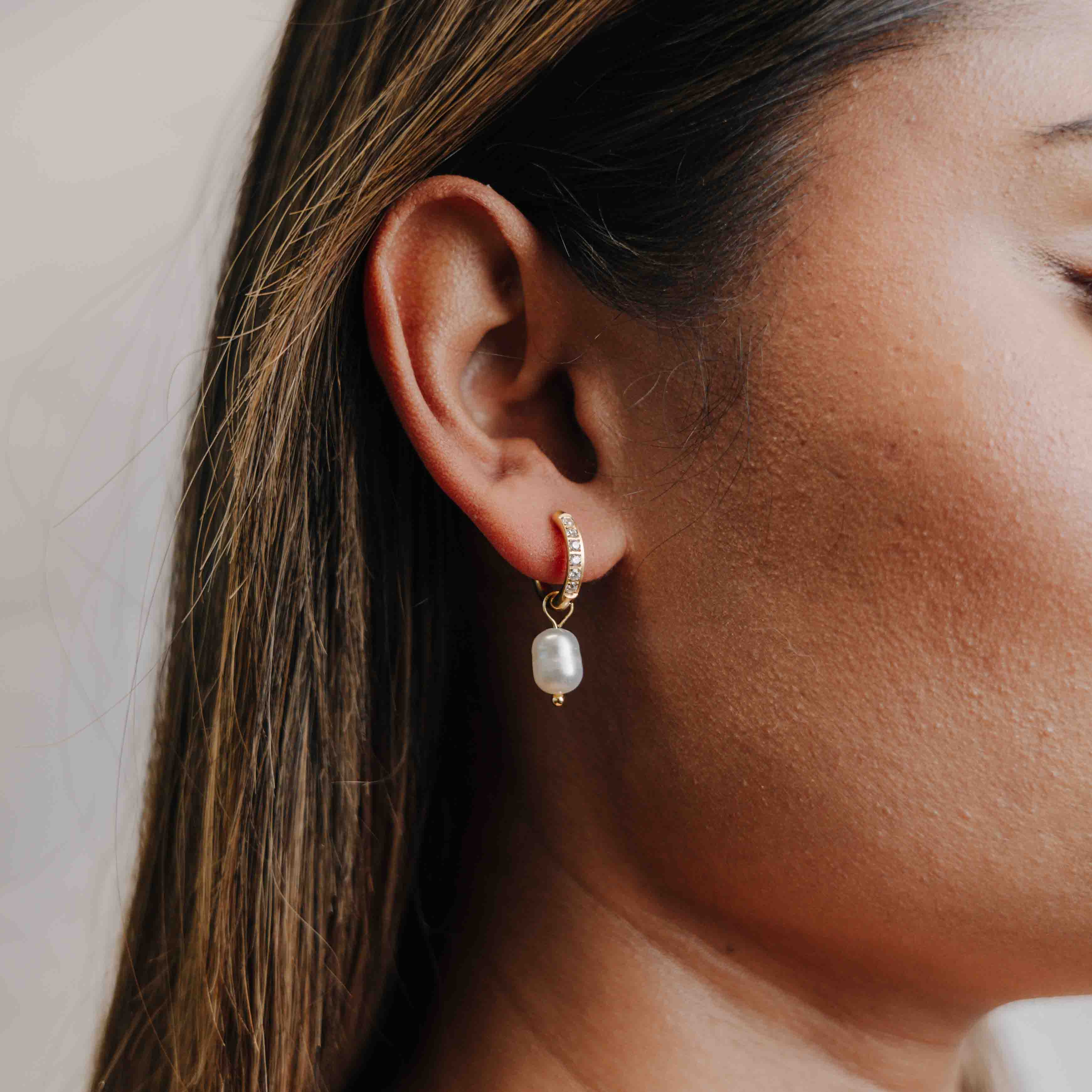 Pearl Glow Earrings