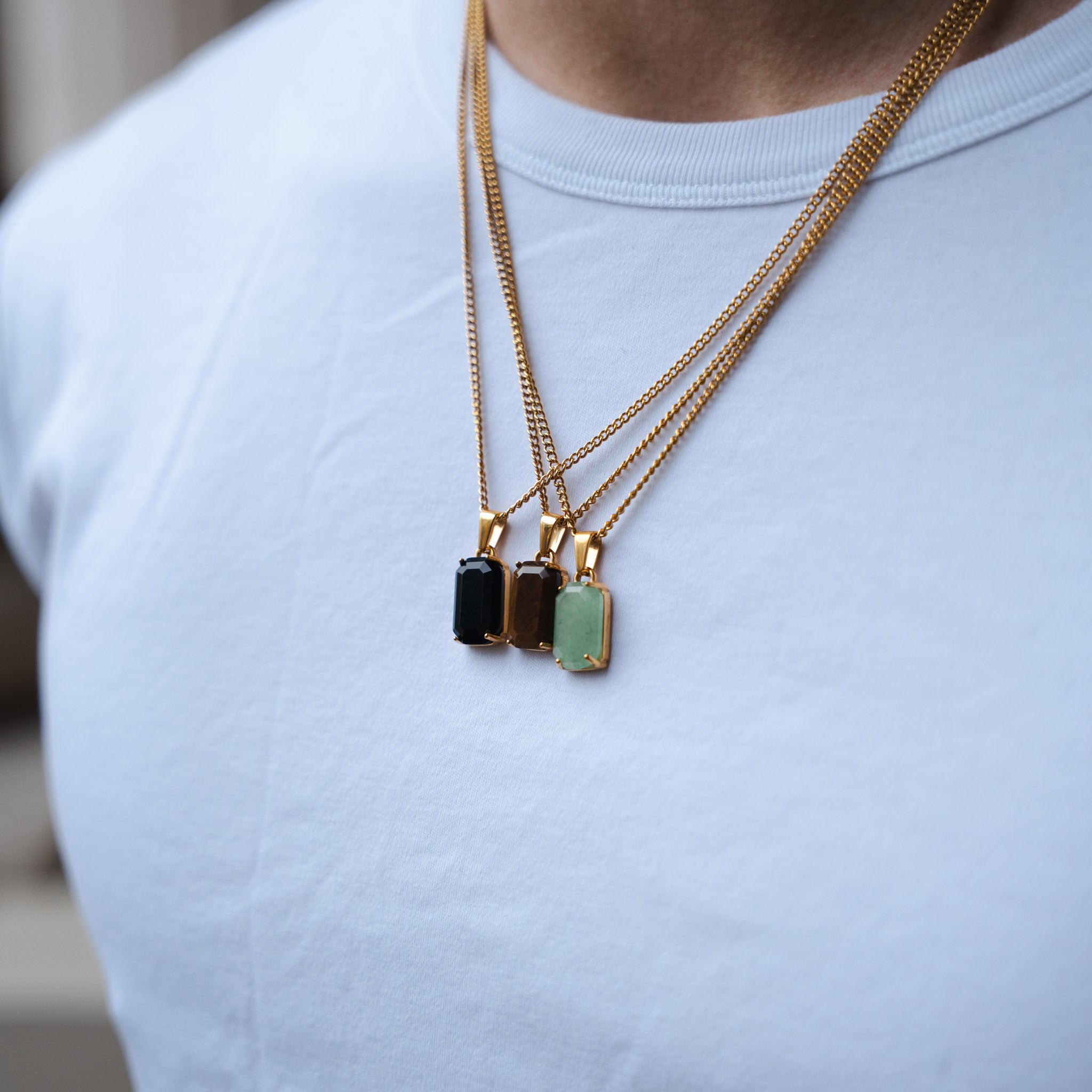 Noir Stone Pendant (Gold)