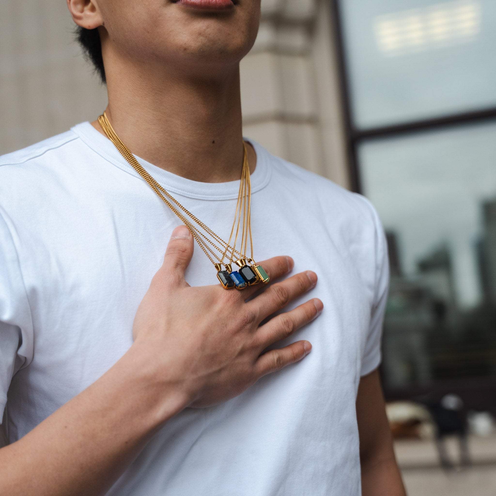 Noir Stone Pendant (Gold)
