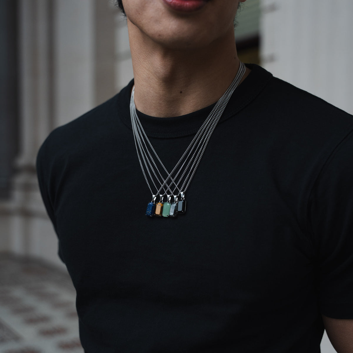 Noir Stone Pendant (White Gold)