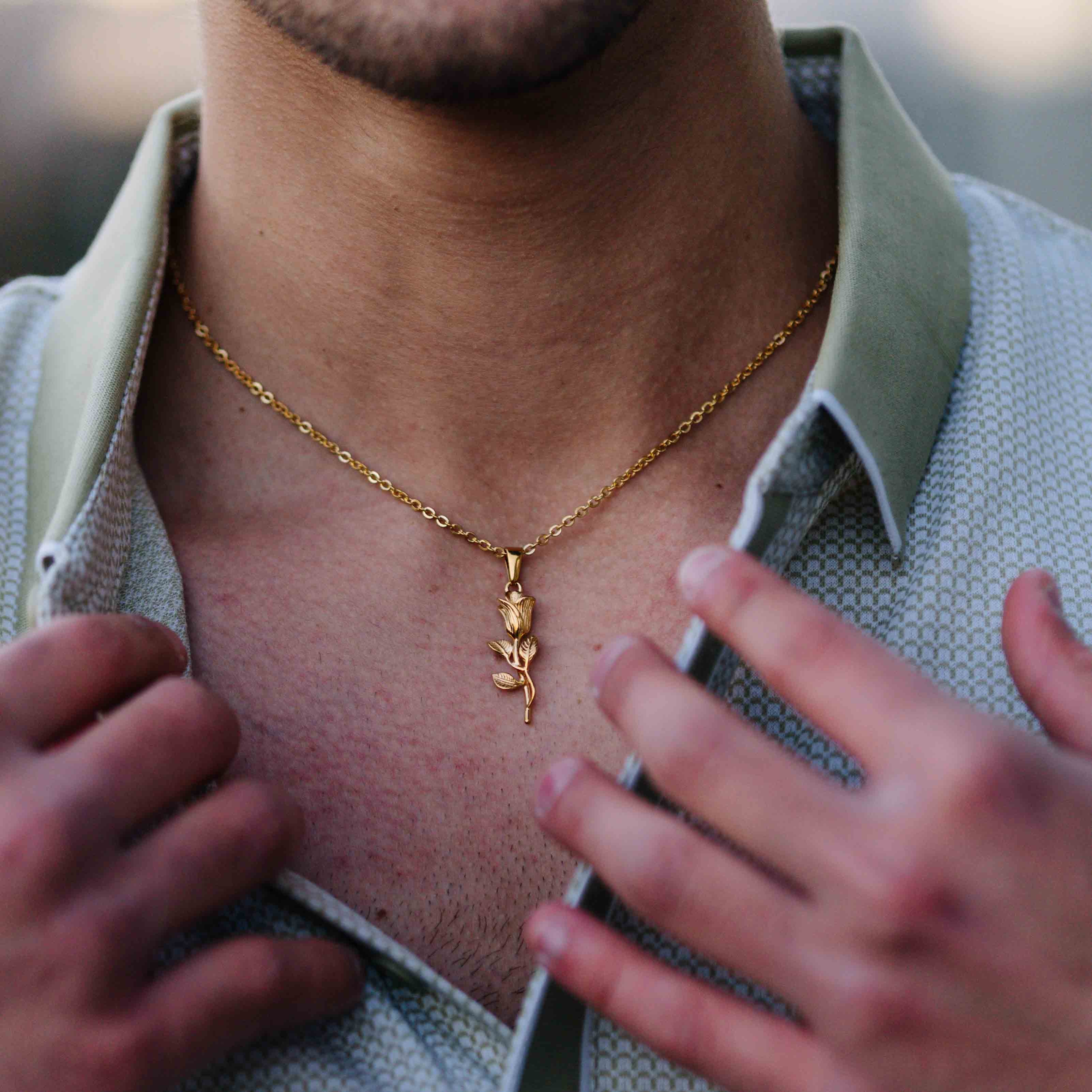 Rose Pendant (Gold)